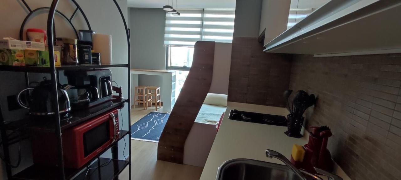 Studyo At High Flat Leilighet Istanbul Eksteriør bilde